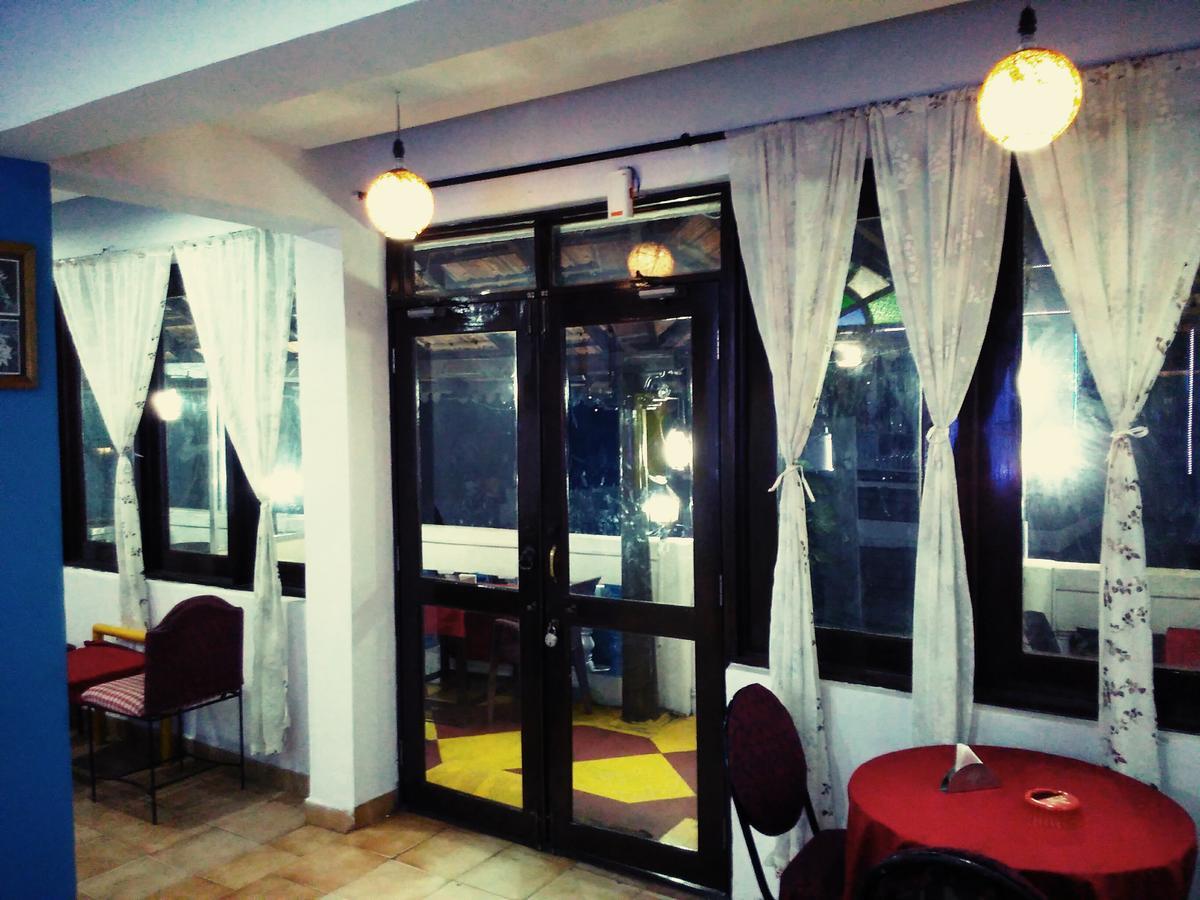 A Date With Me Boutique Hotel Bar @ Restaurant Candolim Exterior photo